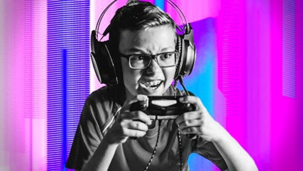 Places to play video shop games near me