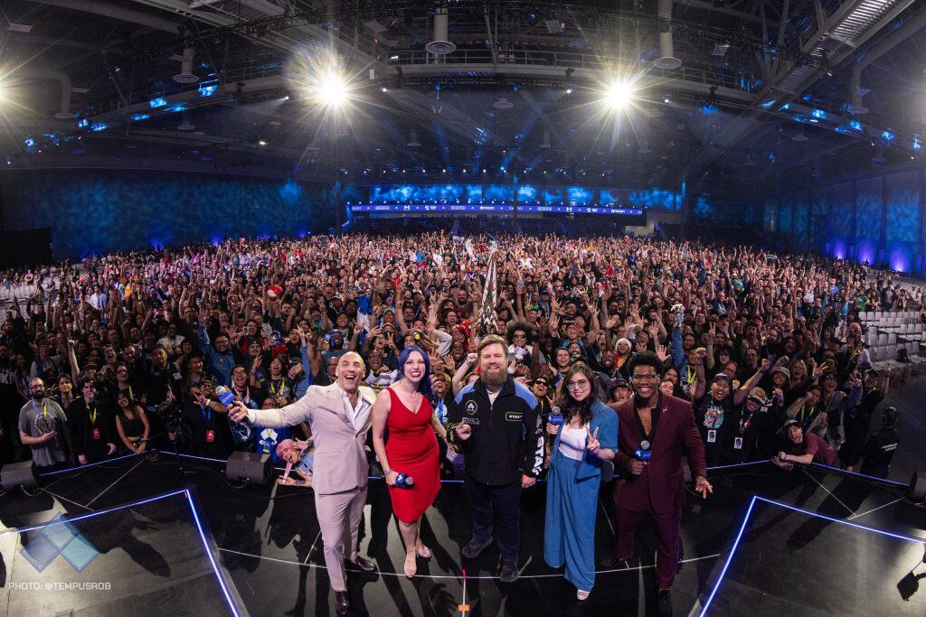The goodbye image from Evo 2025.